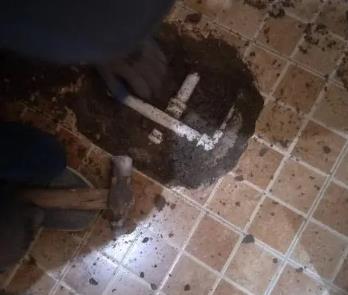 新荣卫生间漏水维修公司为您分享下卫生间渗水如何处理及注意事项